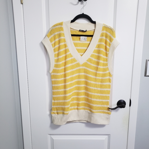 ZARA Yellow Striped Knit Oversized Sweater Vest - Picture 3 of 7